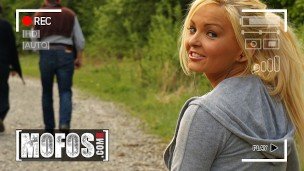 MOFOS – Jenna Lovely Meets A Stranger While Going For A Walk, Ends Up Sucking Him Out In Public